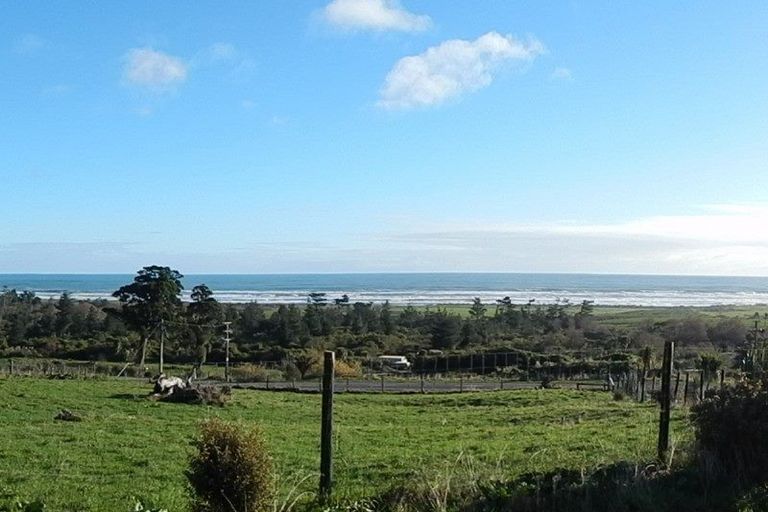 Photo of property in 1/2624 State Highway 6, Barrytown, Runanga, 7873