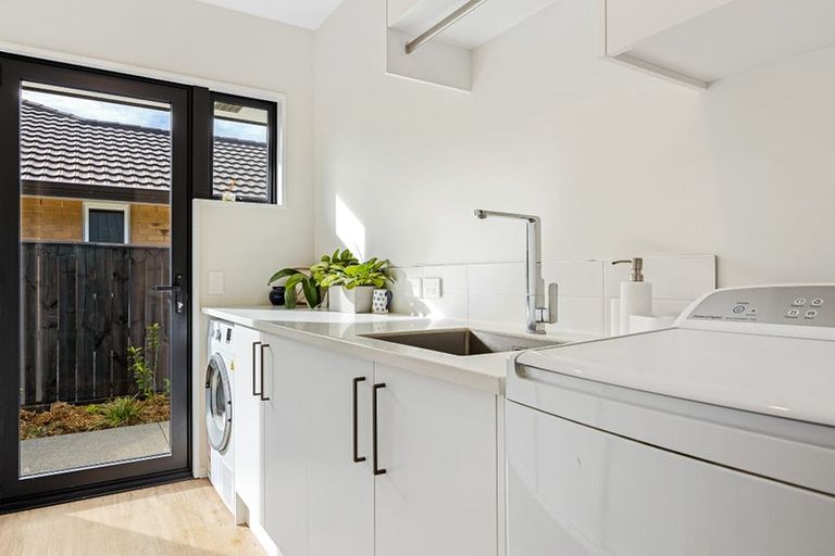 Photo of property in 38 Cousins Street, Woodend, 7691