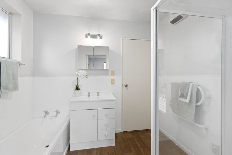 Photo of property in 2/264 Hills Road, Mairehau, Christchurch, 8013