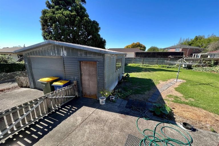 Photo of property in 95 Universal Drive, Henderson, Auckland, 0610