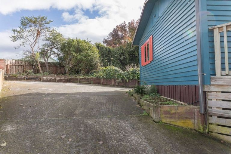 Photo of property in 11 Maclaurin Street, Dannevirke, 4930