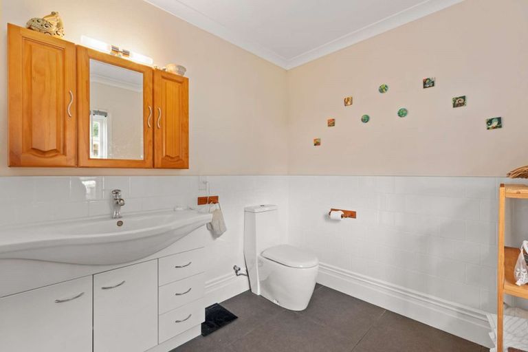 Photo of property in 1093 Waiuku Road, Waiuku, 2681