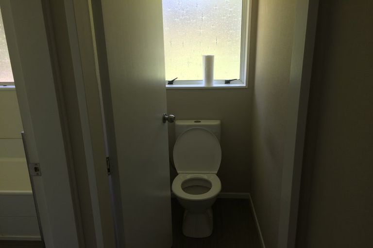 Photo of property in 15 Kauri Road, Waikanae, 5036