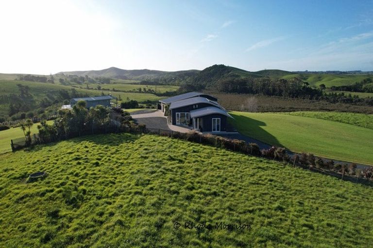 Photo of property in 33 Manurere Rise, Tinopai, 0593