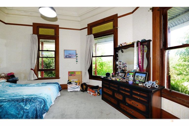 Photo of property in 66 Timaru Road, Waimate, 7924