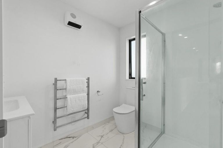 Photo of property in 37d Centennial Avenue, Riccarton, Christchurch, 8041