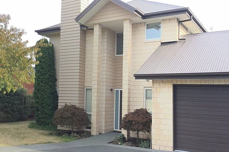 Photo of property in 64 Wairakei Road, Bryndwr, Christchurch, 8052