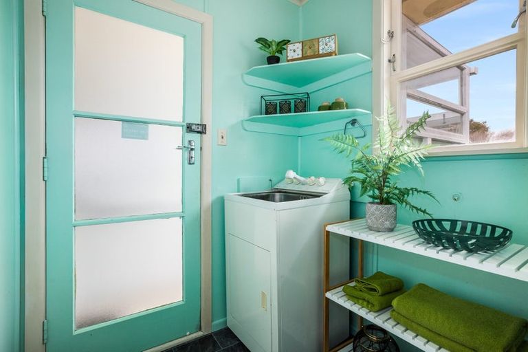 Photo of property in 73 Main Road, Titahi Bay, Porirua, 5022