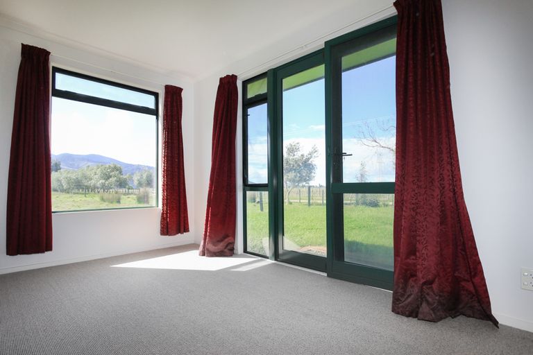 Photo of property in 82 Rarangi Road, Rarangi, Blenheim, 7273
