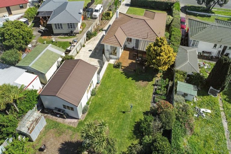 Photo of property in 52 Thatcher Street, Castlecliff, Whanganui, 4501