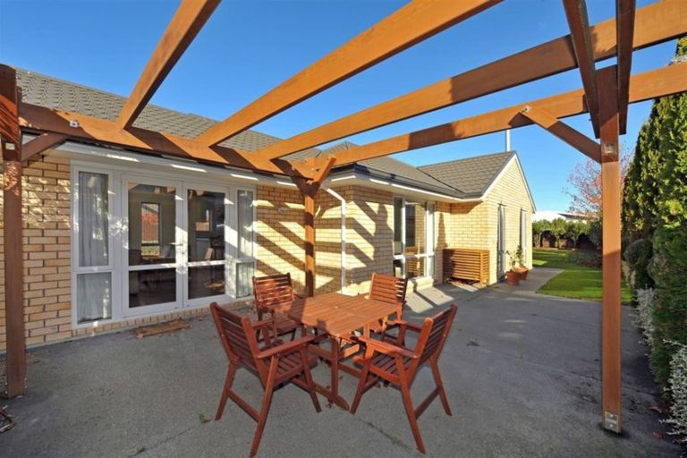 Photo of property in 18 James Hight Drive, Halswell, Christchurch, 8025