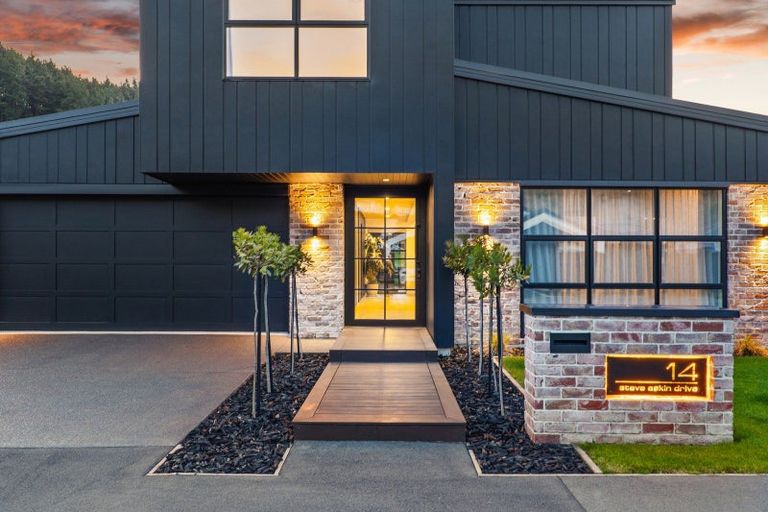 Photo of property in 14 Steve Askin Drive, Cracroft, Christchurch, 8022