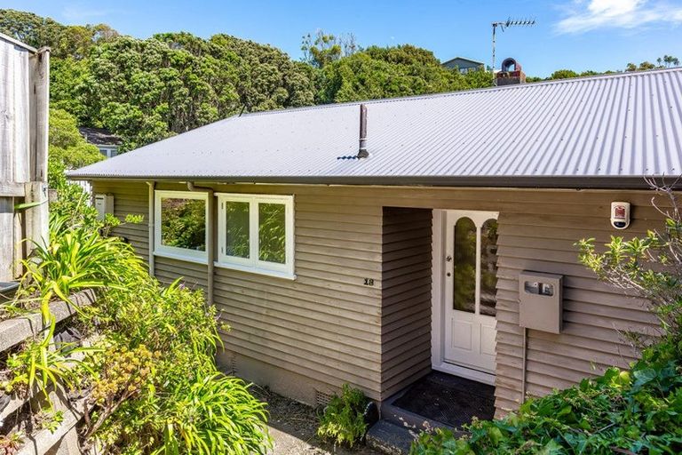 Photo of property in 18 Sidlaw Street, Strathmore Park, Wellington, 6022