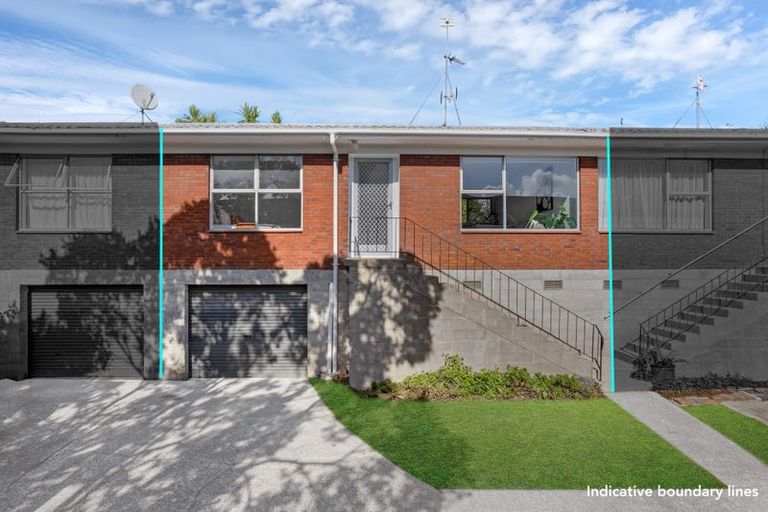 Photo of property in 3/3 Koromiko Street, New Lynn, Auckland, 0600