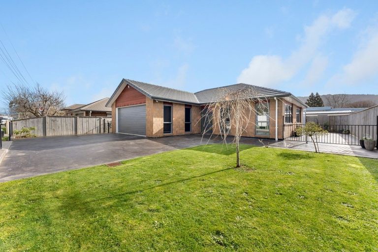Photo of property in 1147a Fergusson Drive, Clouston Park, Upper Hutt, 5018