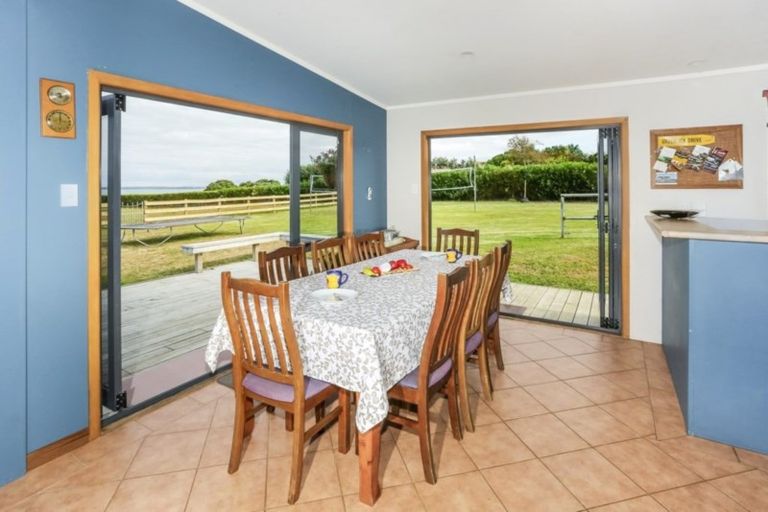 Photo of property in 37 Greenock Drive, Manukau Heads, Waiuku, 2684