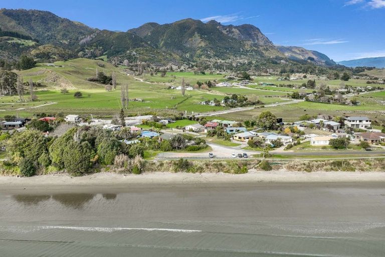 Photo of property in 5 Selwyn Street, Pohara, Takaka, 7183