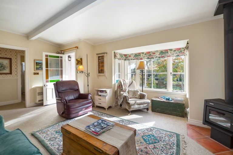 Photo of property in 10 Cotter Street, Greytown, 5712