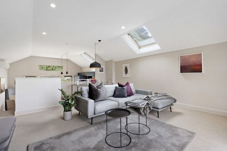 Photo of property in 153d Grant Road, Thorndon, Wellington, 6011