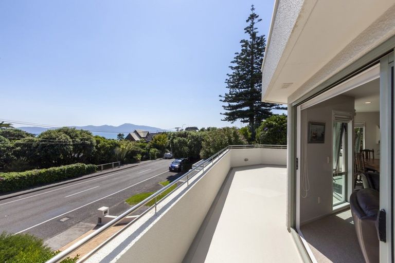 Photo of property in 32 Rosetta Road, Raumati South, Paraparaumu, 5032