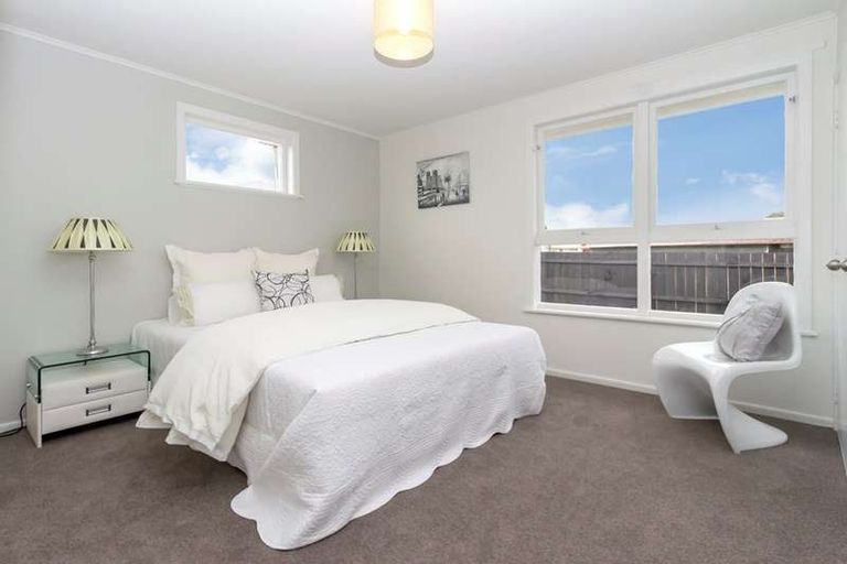 Photo of property in 8a White Road, Manurewa, Auckland, 2102