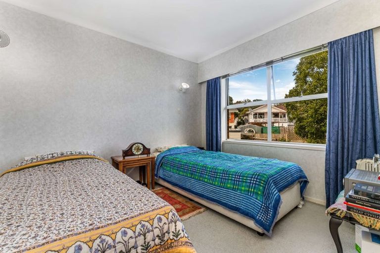 Photo of property in 2/13 Ashdown Place, Pahurehure, Papakura, 2113