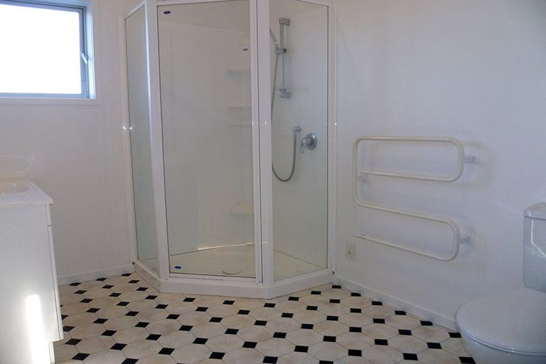 Photo of property in 51 Fortunatus Street, Brooklyn, Wellington, 6021