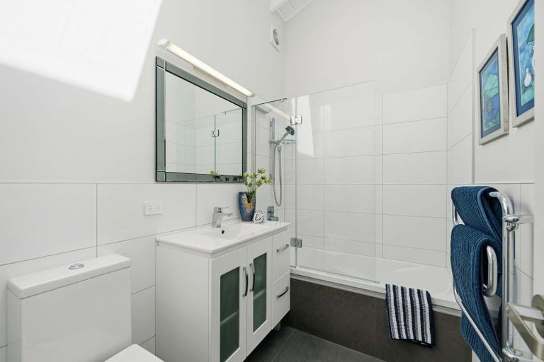 Photo of property in 34 Montclair Rise, Browns Bay, Auckland, 0630