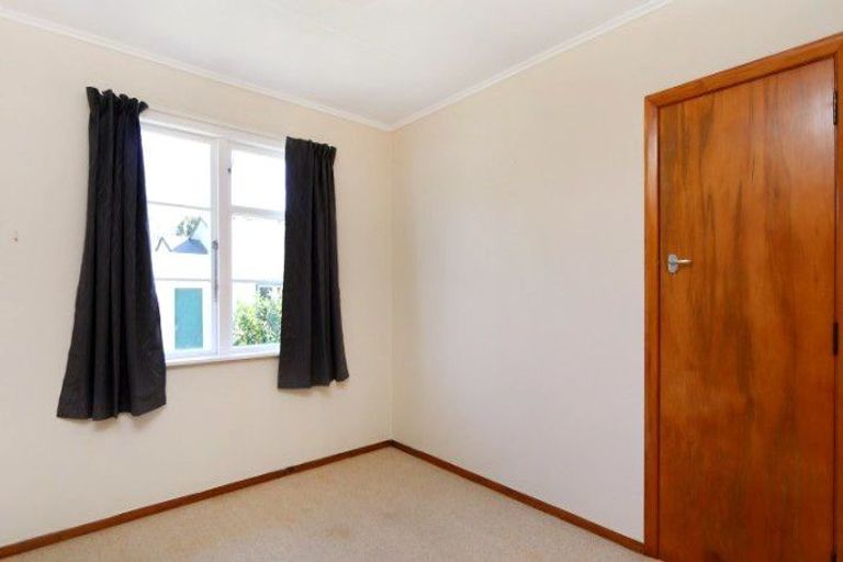 Photo of property in 9 Wincanton Place, Awapuni, Palmerston North, 4412