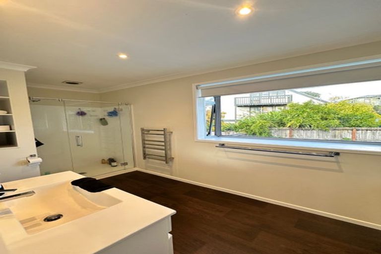 Photo of property in 17 Tercel Place, Sunnyhills, Auckland, 2010