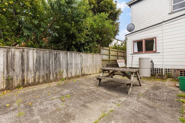 Photo of property in 35 Colombo Street, Newtown, Wellington, 6021