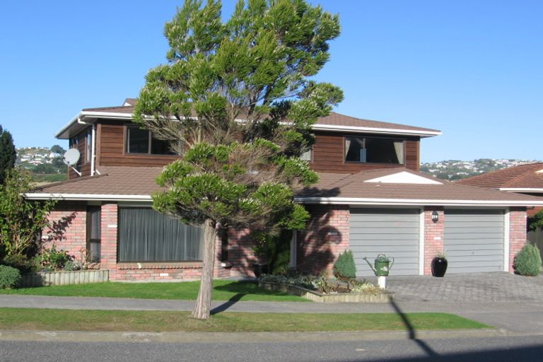 Photo of property in 22 Burbank Crescent, Churton Park, Wellington, 6037