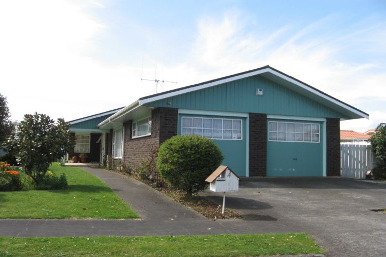 Photo of property in 4 Essex Place, Springvale, Whanganui, 4501