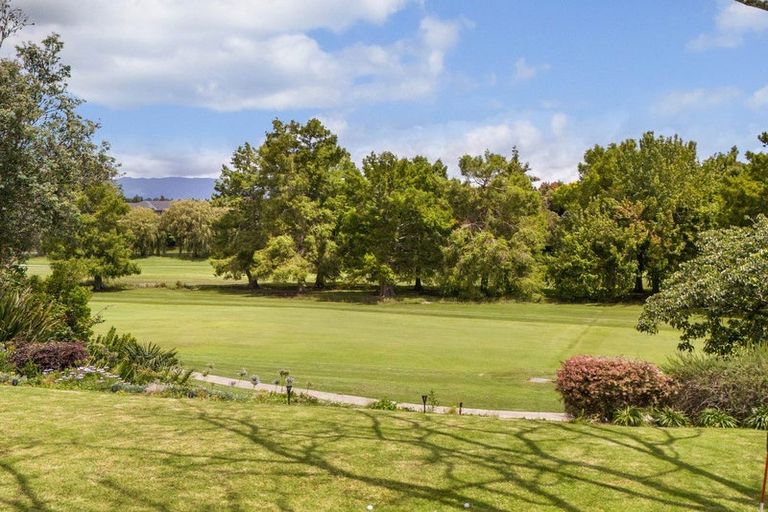 Photo of property in 35 Links View Drive, Omokoroa, 3114