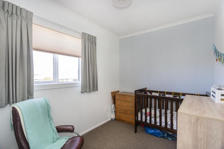 Photo of property in 17 Holmes Street, Holmes Hill, Oamaru, 9401