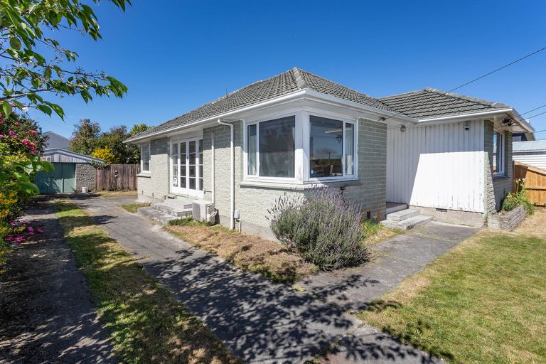 Photo of property in 230 Bower Avenue, North New Brighton, Christchurch, 8083