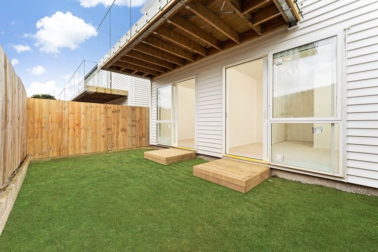 Photo of property in 1/4118b Great North Road, Glen Eden, Auckland, 0602