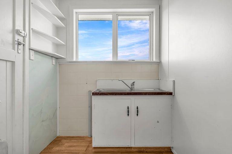 Photo of property in 15 Glenfield Road, Owhata, Rotorua, 3010