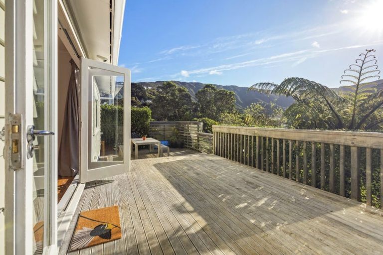 Photo of property in 25 Spencer Street, Crofton Downs, Wellington, 6035