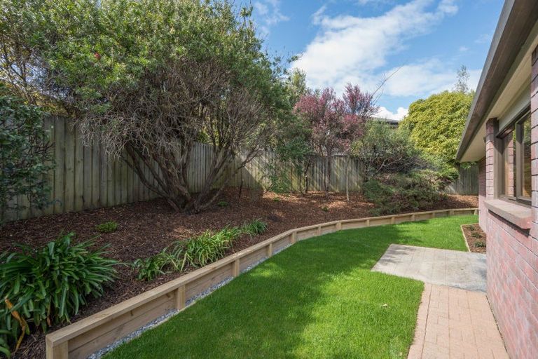 Photo of property in 2 Lingfield Place, Richmond, 7020