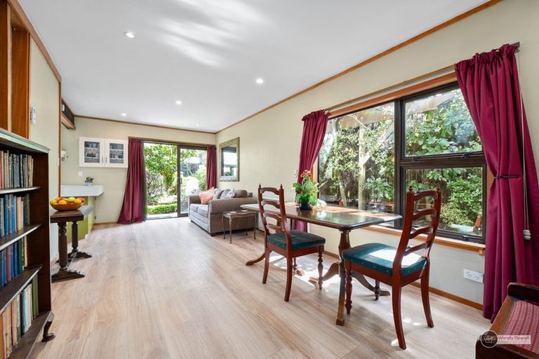 Photo of property in 14 Laurel Grove, Maungaraki, Lower Hutt, 5010