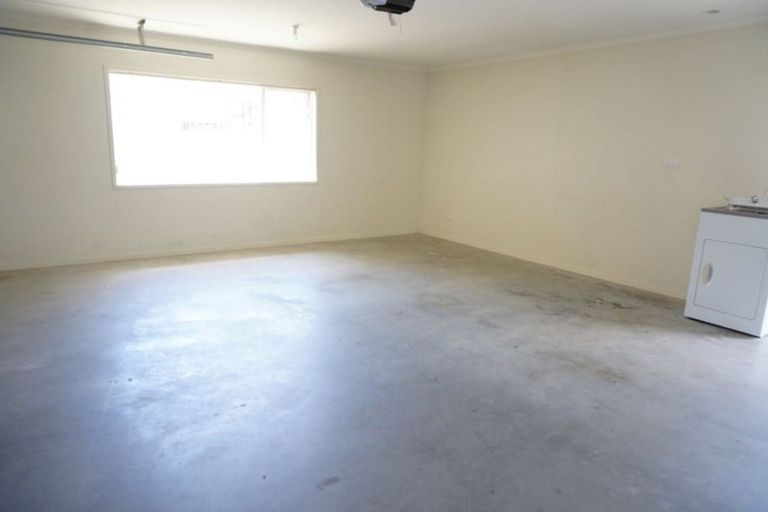 Photo of property in 17a Greenhaven Avenue, Opaheke, Papakura, 2113