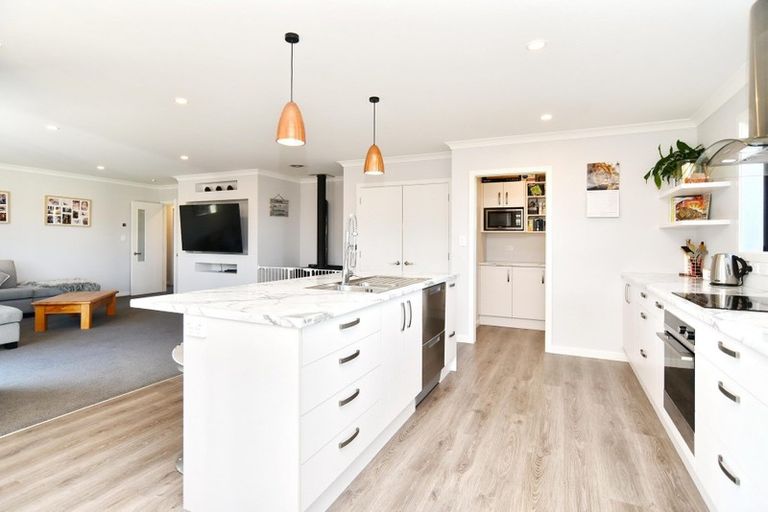 Photo of property in 8 Claremont Crescent, Amberley, 7410