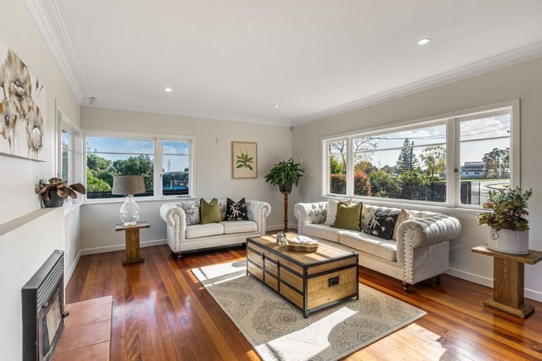 Photo of property in 22 Cliff Road, Papakura, 2110