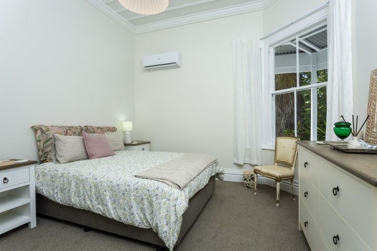 Photo of property in 10a Olwyn Place, Greenhithe, Auckland, 0632