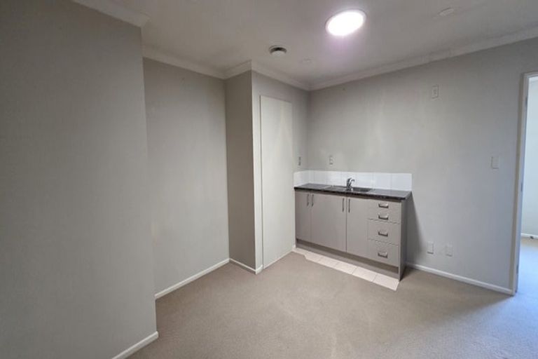 Photo of property in 37 Donegal Park Drive, Flat Bush, Auckland, 2019