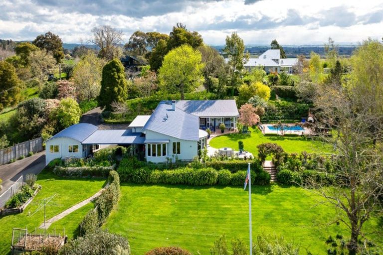 Photo of property in 91 Lane Road, Havelock North, 4130