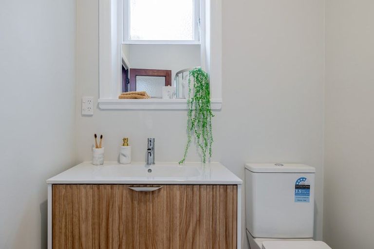 Photo of property in 7a Nathan Place, West End, Palmerston North, 4412