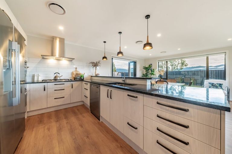 Photo of property in 79 Mawai Hakona Drive, Wallaceville, Upper Hutt, 5018