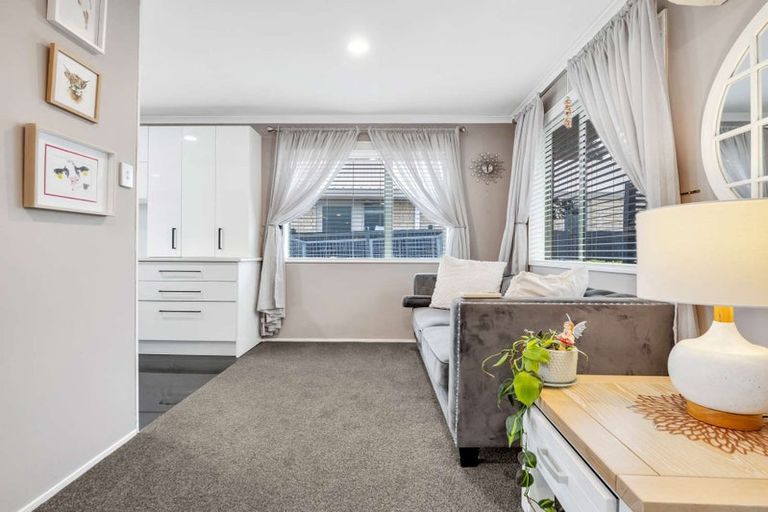 Photo of property in 16 Antrim Place, Nawton, Hamilton, 3200